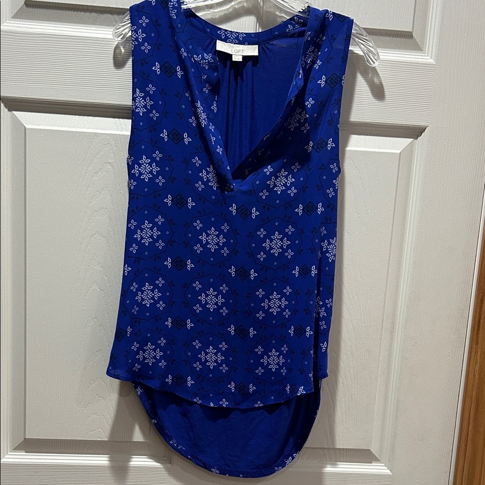 LOFT Blue Sleeveless Blouse